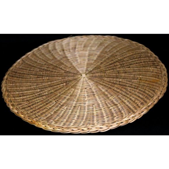 Two Piece Set Tan Trivets Woven Round Shape Grass Placemats 12" Diameter - Picture 10 of 11